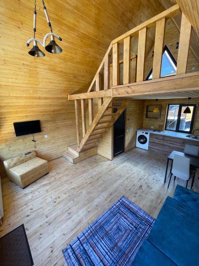 Guesthouse Elli & Cottages คัซเบกี ภายนอก รูปภาพ