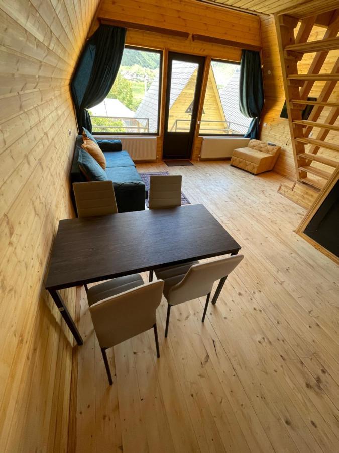 Guesthouse Elli & Cottages คัซเบกี ภายนอก รูปภาพ