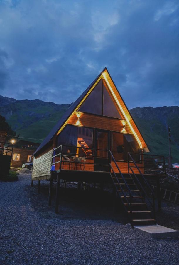 Guesthouse Elli & Cottages คัซเบกี ภายนอก รูปภาพ