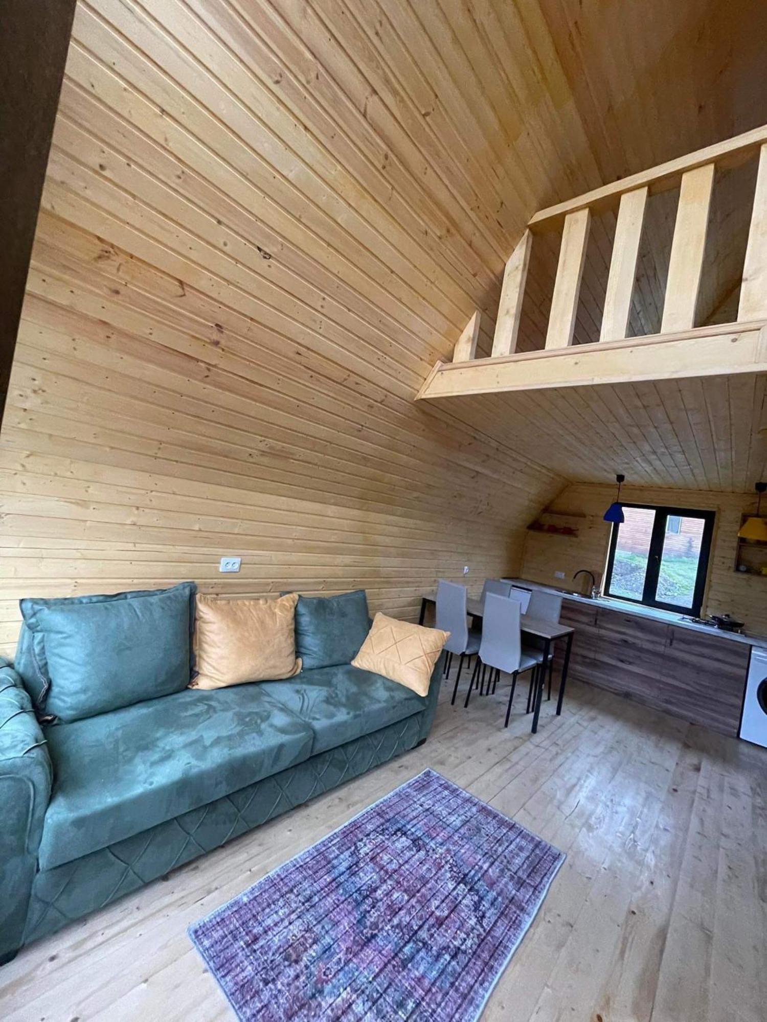 Guesthouse Elli & Cottages คัซเบกี ภายนอก รูปภาพ
