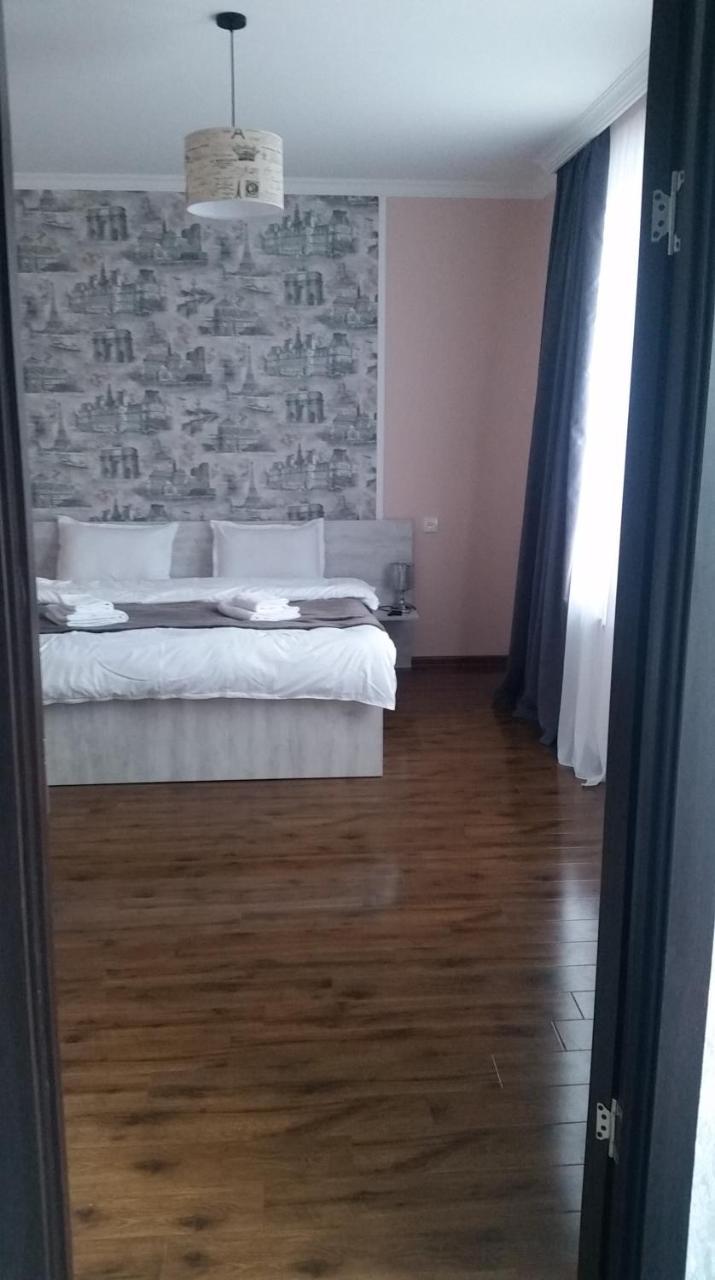 Guesthouse Elli & Cottages คัซเบกี ภายนอก รูปภาพ