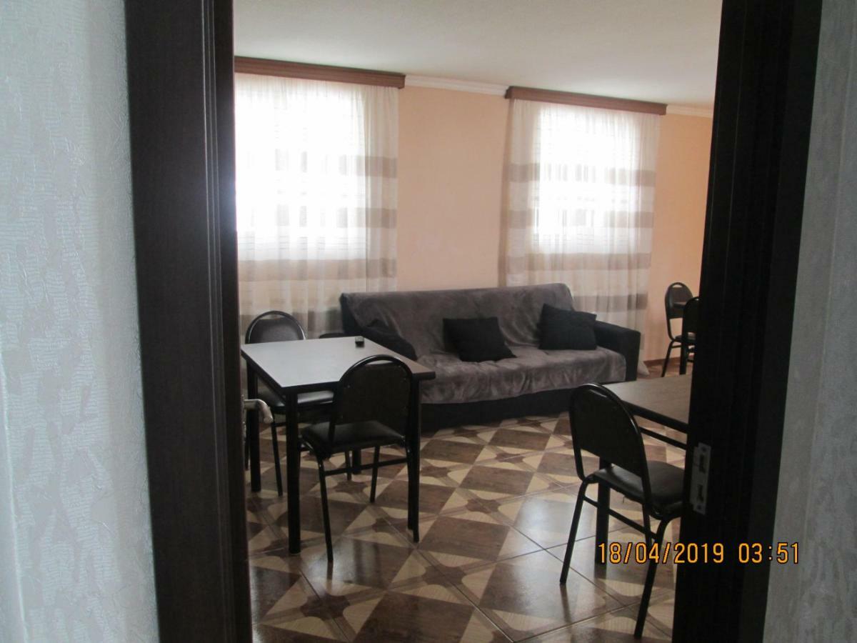 Guesthouse Elli & Cottages คัซเบกี ภายนอก รูปภาพ